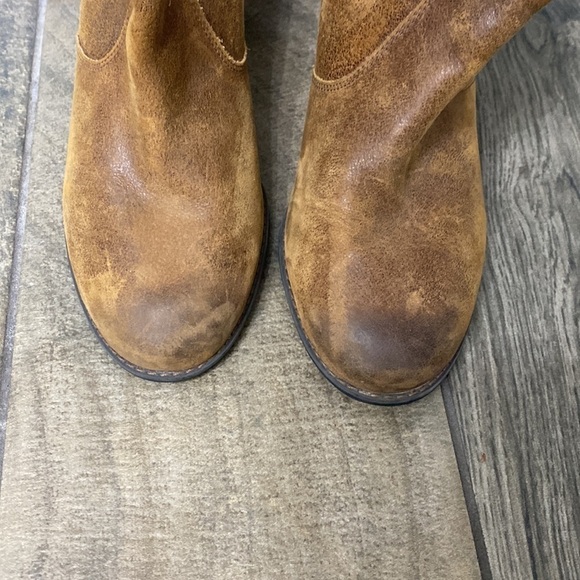 Clark’s indigo brown leather heeled booties size 9M - Picture 3 of 11